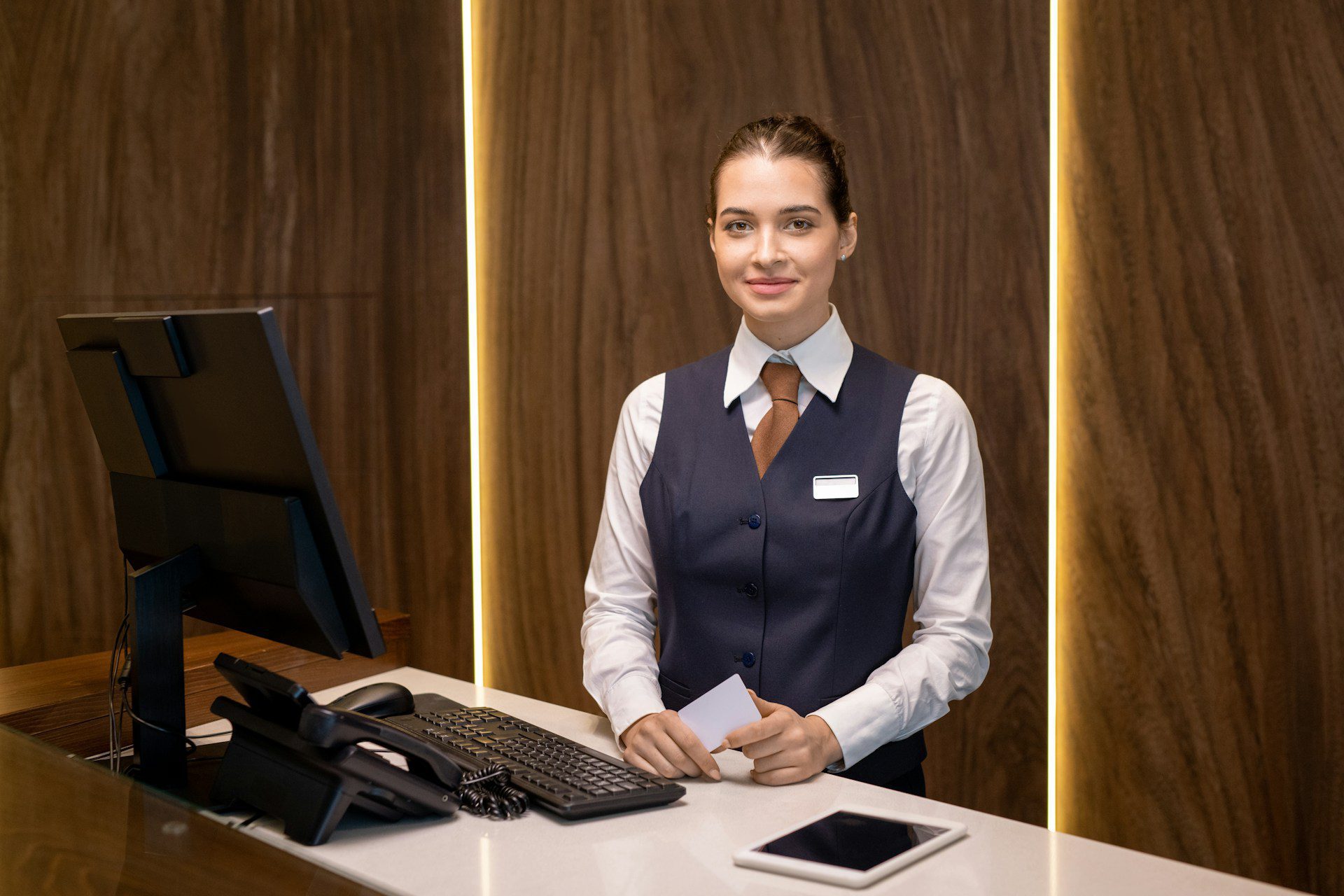 getty-images-ZlsJBrvcjT4-unsplash hospitality hiring